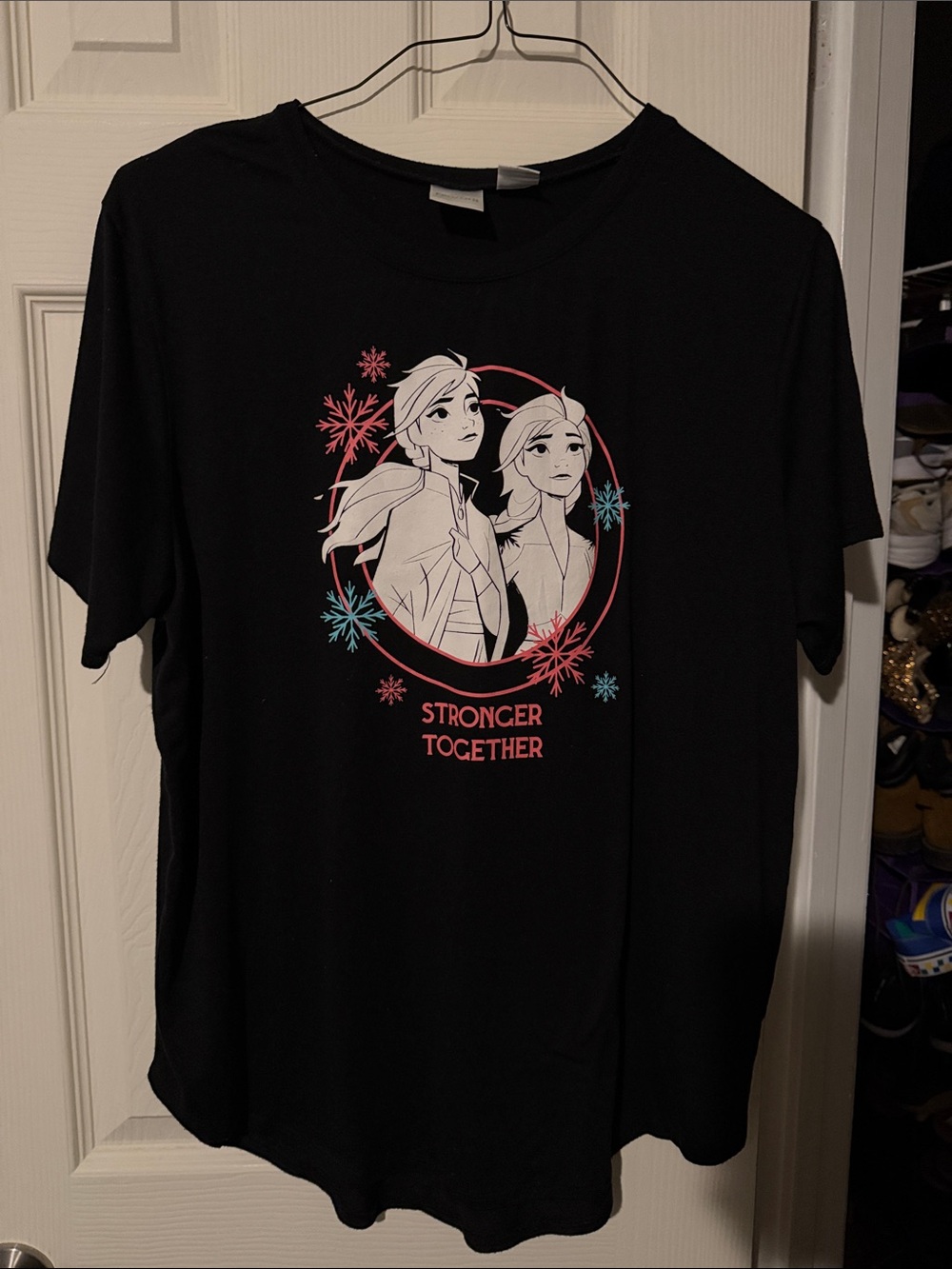 #140 Disney Frozen II Anna & Elsa Black Graphic T-Shirt Girls XXL